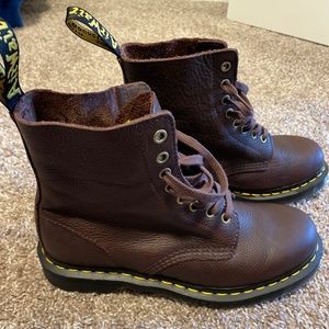 Dr. Marten 1460 Pascal Virginia Leather Boots